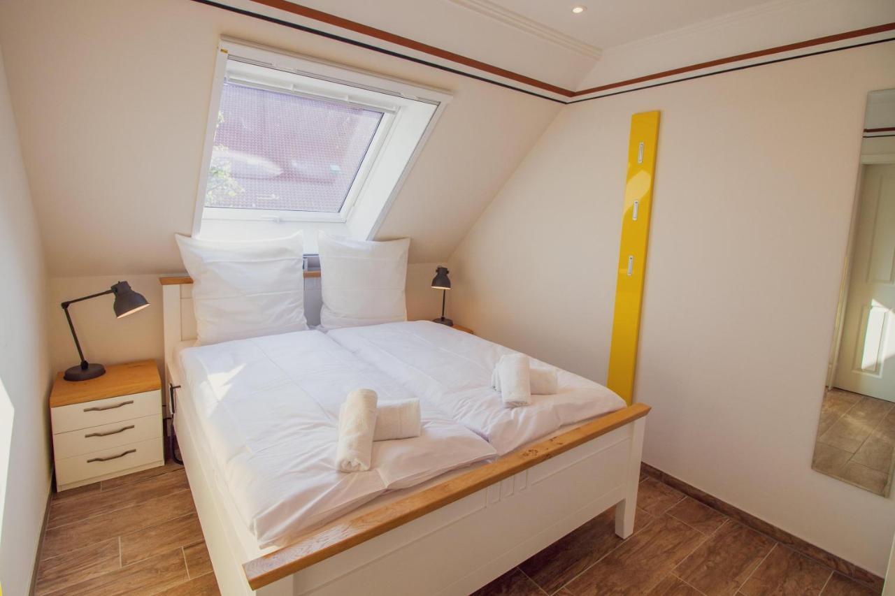Up Besoeoek - Rapsbluete Mit Infrarotsauna Krummhoern Exterior photo